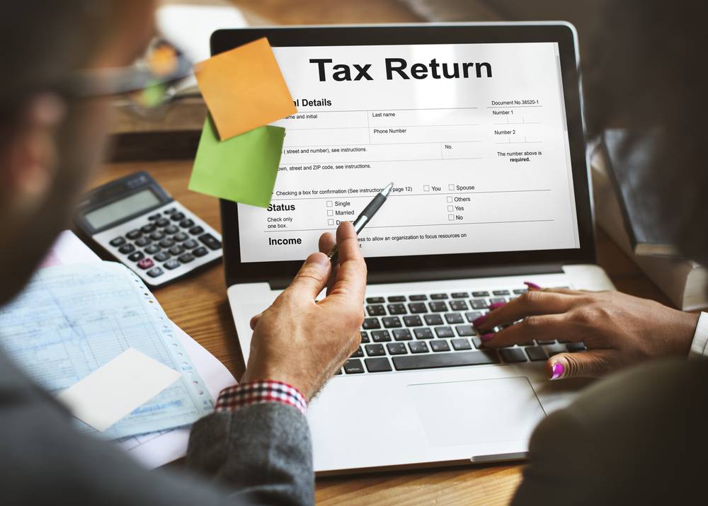 How Can I Save Money While Filing Taxes? 
